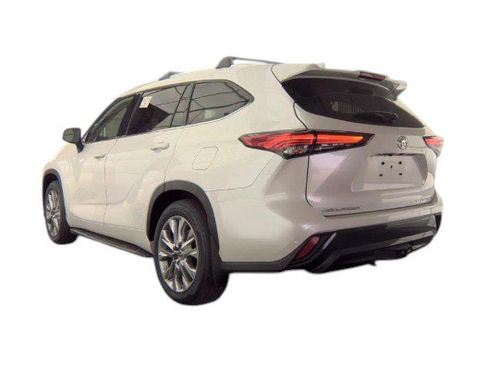 Used 2023 Toyota Highlander Limited AWD/4WD image 5