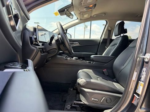 Used 2023 Kia Sportage EX AWD/4WD image 25
