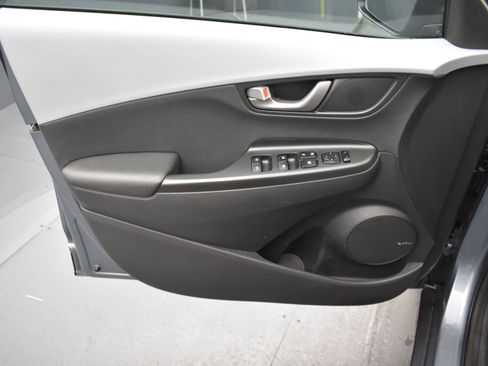 Used 2021 Hyundai Kona Ultimate w/ Cargo Package image 9