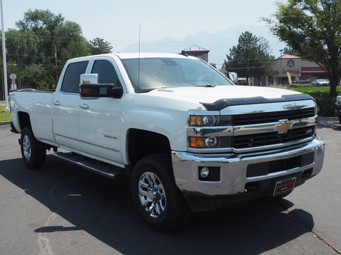 Used 2015 Chevrolet Silverado 3500 LTZ AWD/4WD image 3