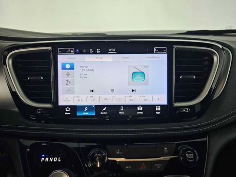 Used 2022 Chrysler Pacifica Touring-L w/ S Appearance Package FWD image 28