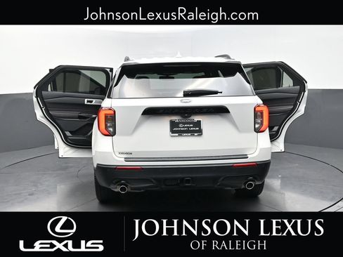 Used 2024 Ford Explorer ST-Line w/ Class IV Trailer Tow Package RWD image 26