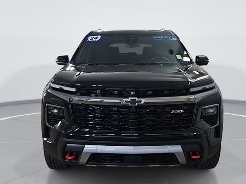 Certified 2024 Chevrolet Traverse Z71 w/ Enhanced Driving Package image 2