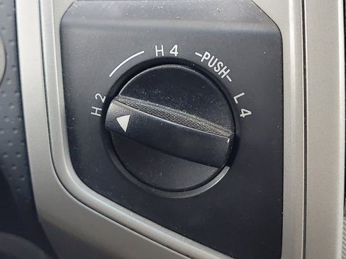 Used 2011 Toyota Tacoma 4x4 Double Cab image 23