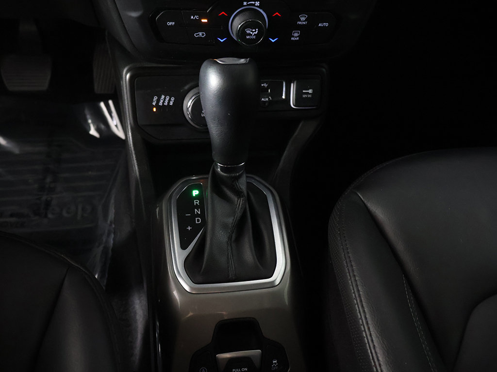 Used 2022 Jeep Renegade Limited AWD/4WD image 46