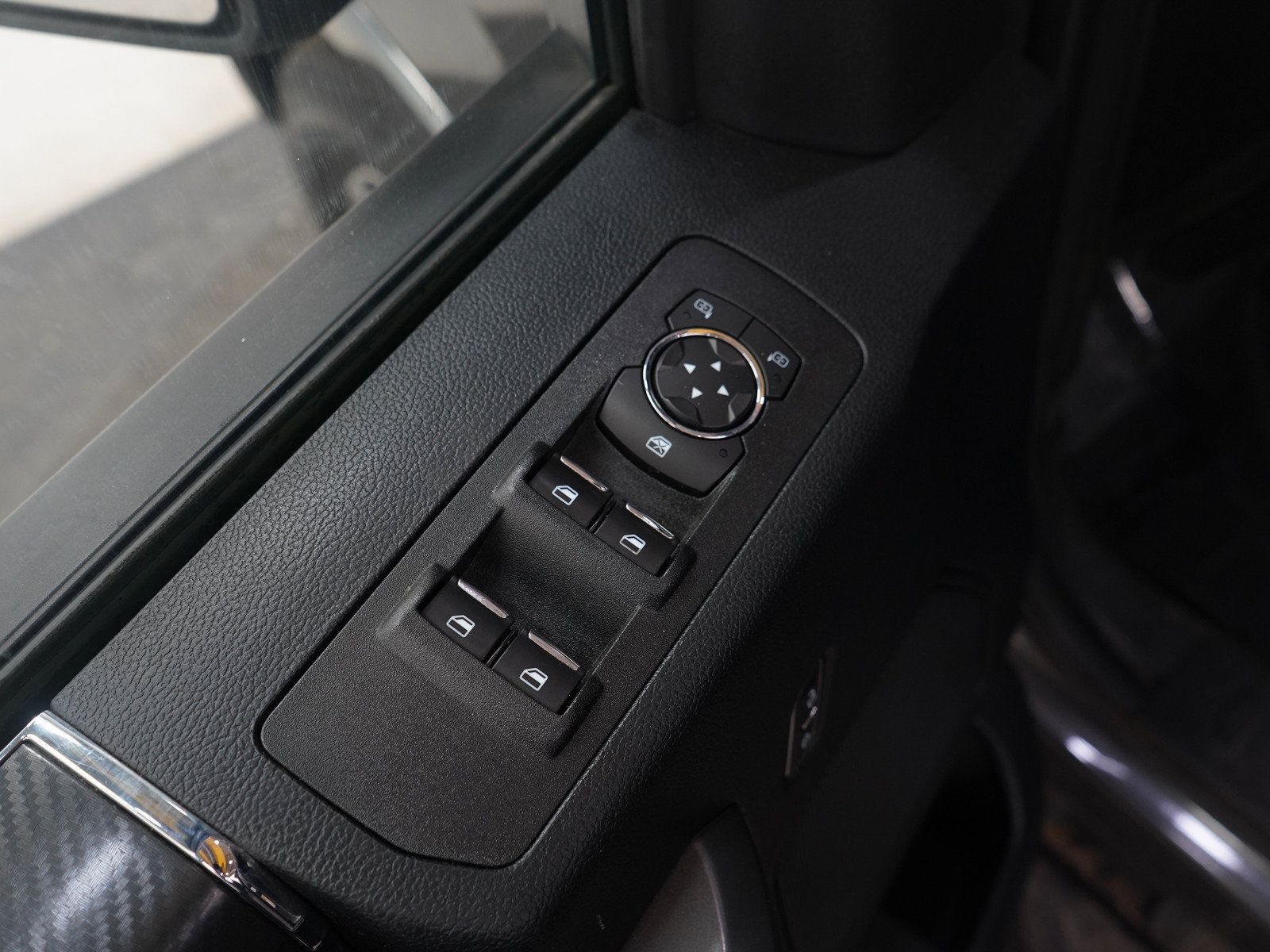 Used 2018 Ford F150 XLT w/ Equipment Group 302A Luxury AWD/4WD image 22