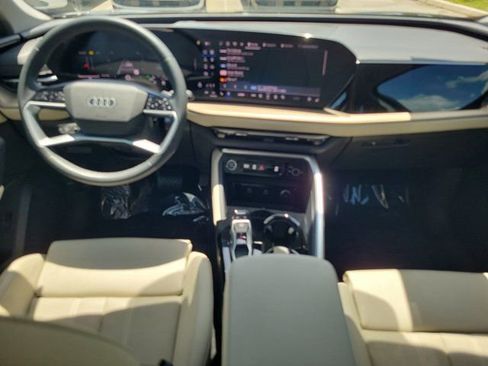 Certified 2025 Audi Q5 Premium w/ Premium Plus AWD/4WD image 2