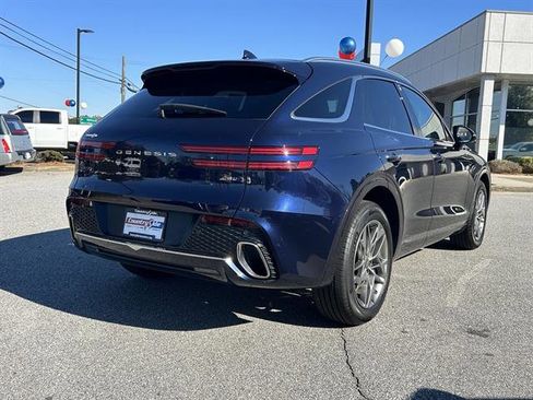 Used 2025 Genesis GV70 2.5T image 8