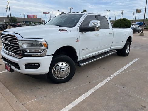 Used 2024 RAM 3500 Laramie w/ Towing Technology Group AWD/4WD image 2