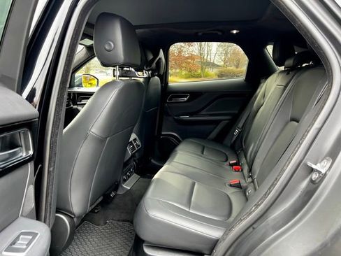 Used 2020 Jaguar F-PACE Premium image 17