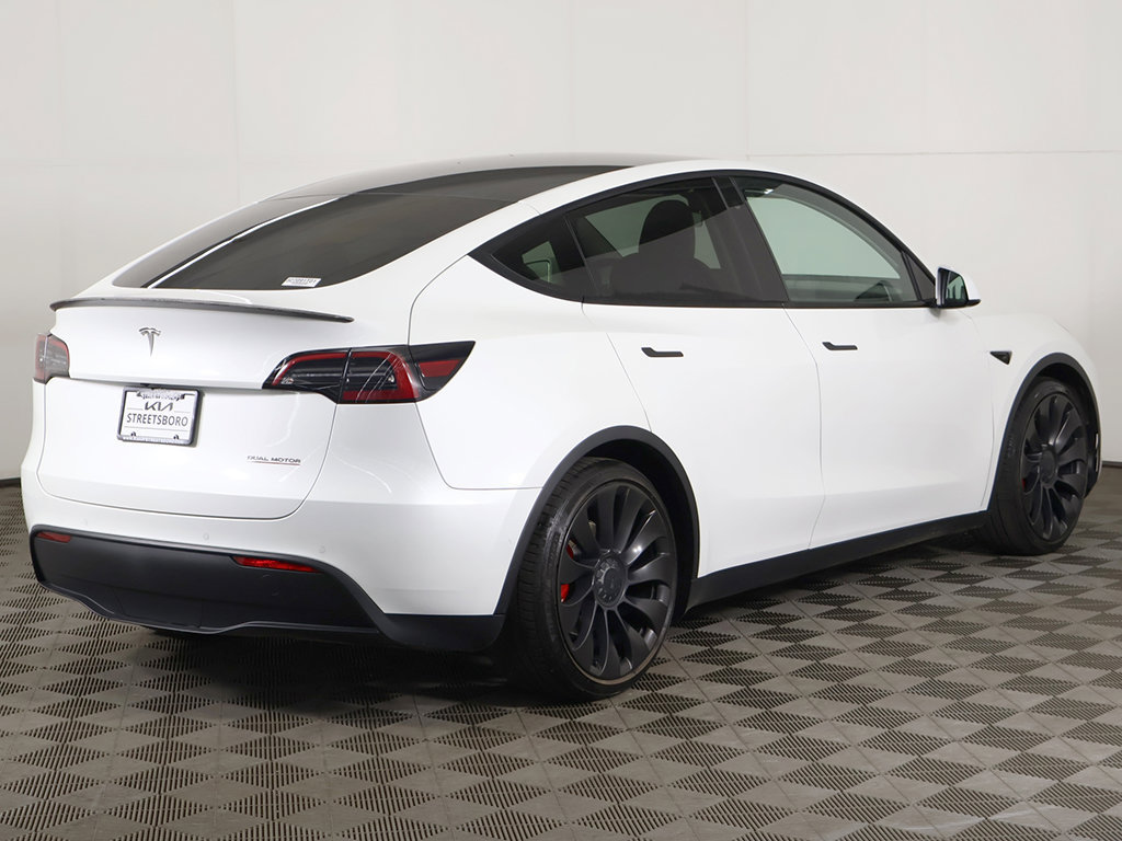 Used 2022 Tesla Model Y Performance AWD/4WD image 10