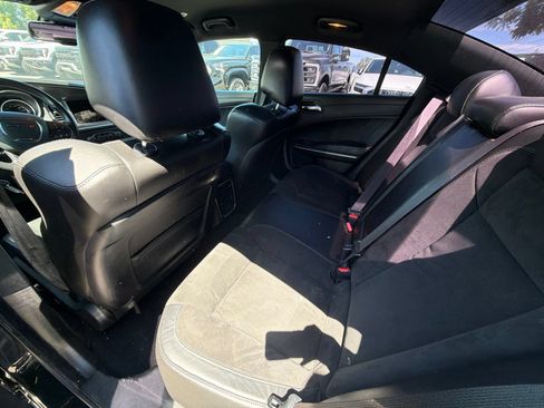 Used 2022 Dodge Charger Scat Pack w/ Plus Group RWD image 4