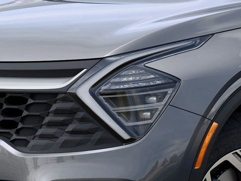New 2025 Kia Sportage LX image 10