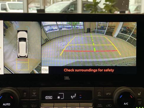 Used 2024 Toyota Grand Highlander Limited AWD/4WD image 20