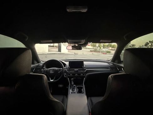 Used 2021 Honda Accord Sport image 11