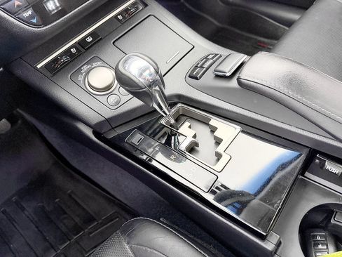 Used 2014 Lexus ES 300h w/ Luxury Package w/Bamboo Trim FWD image 55