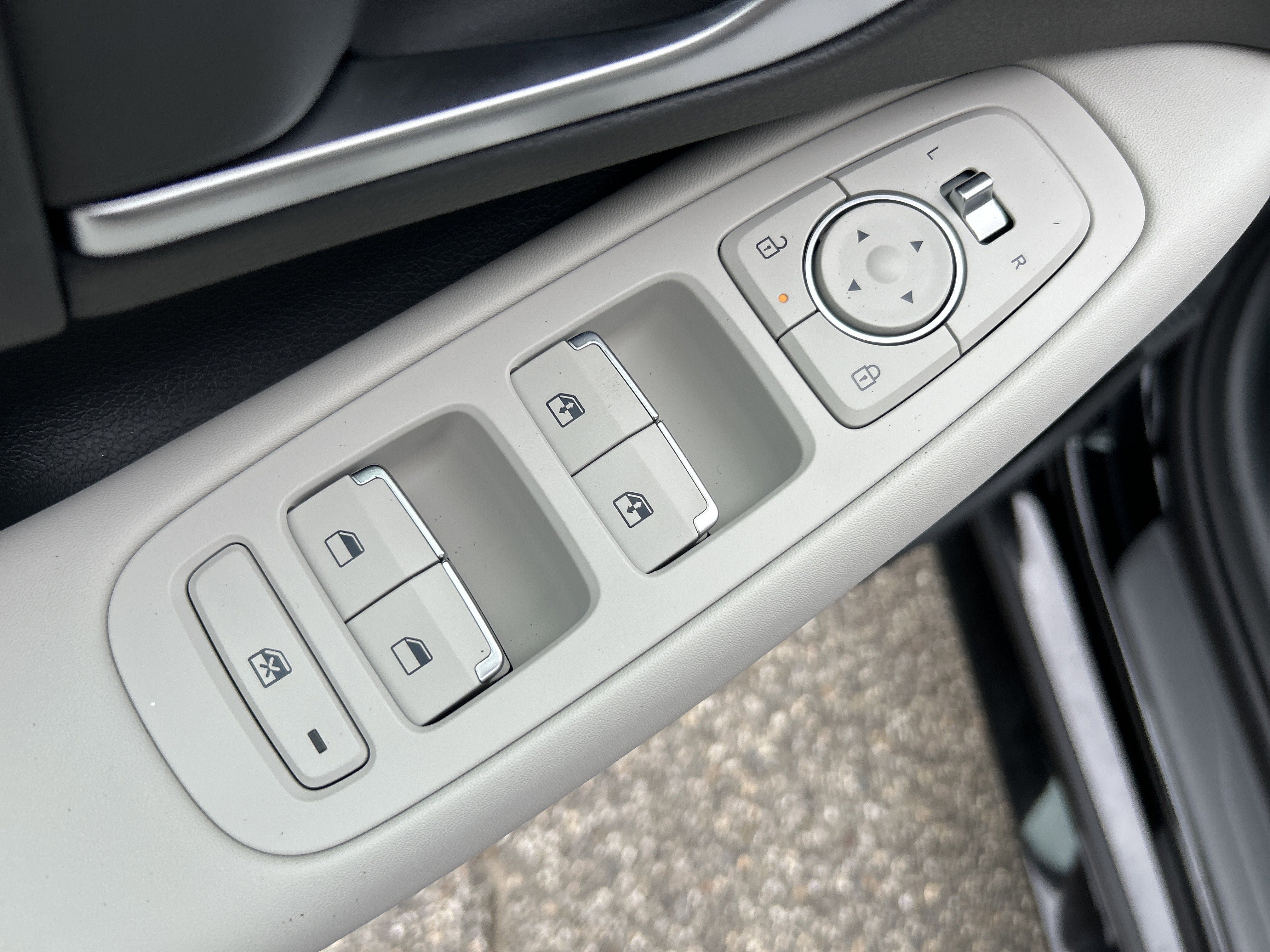 New 2026 Hyundai Sonata SEL AWD/4WD image 18