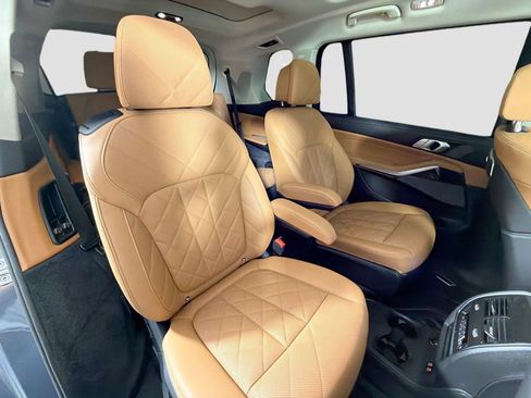 Certified 2024 BMW X7 xDrive40i image 30