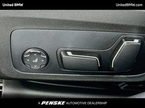 Used 2026 BMW 330i xDrive Sedan w/ Premium Package AWD/4WD image 11