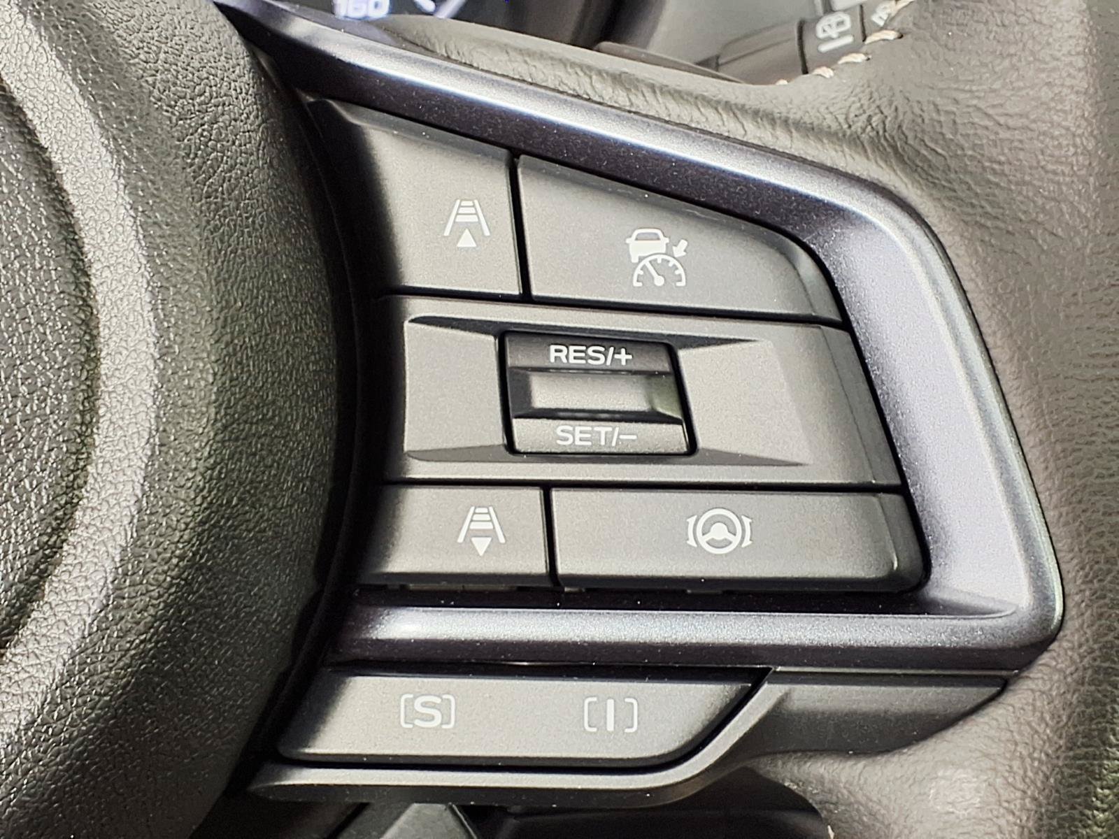 Used 2025 Subaru Forester Limited w/ Popular Package #1 AWD/4WD image 11