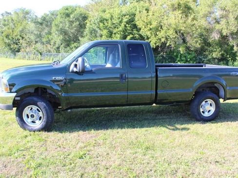 Used 2000 Ford F250 Lariat image 3