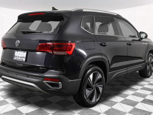 Used 2023 Volkswagen Taos SE AWD/4WD image 16
