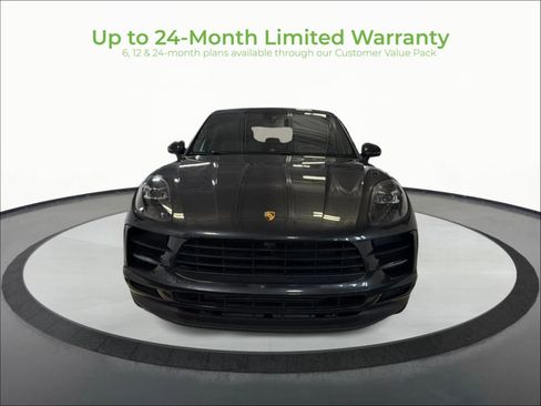 Used 2021 Porsche Macan AWD/4WD image 2