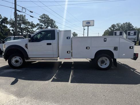Used 2019 Ford F550 2WD Regular Cab Super Duty image 8