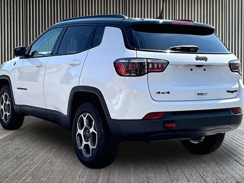 Used 2022 Jeep Compass Trailhawk AWD/4WD image 11