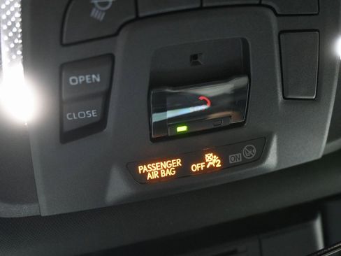 Used 2023 Toyota bZ4X XLE image 14