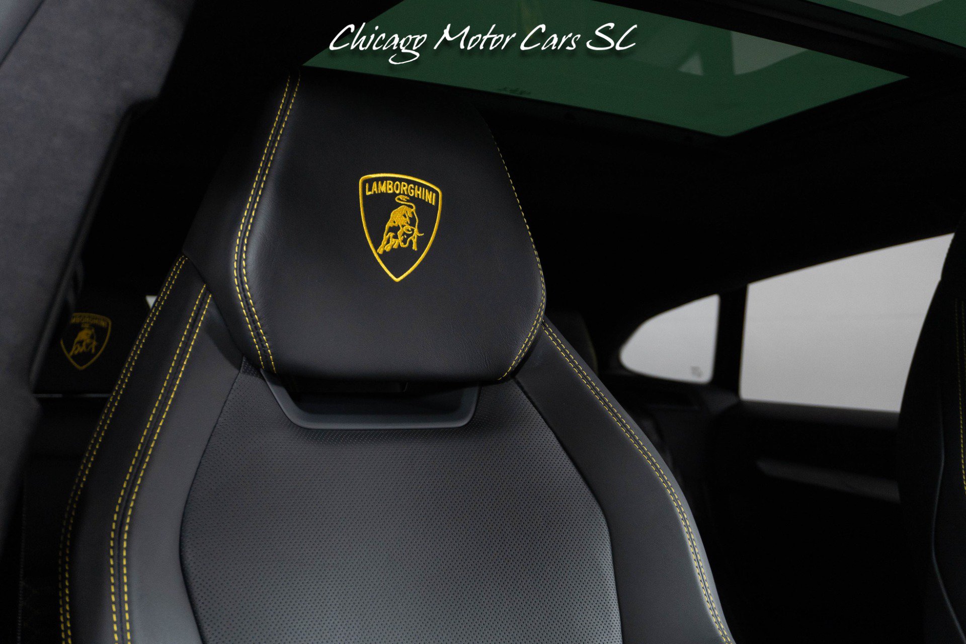 Used 2021 Lamborghini Urus AWD/4WD image 41