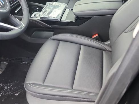 Used 2024 Buick Envision Preferred image 12