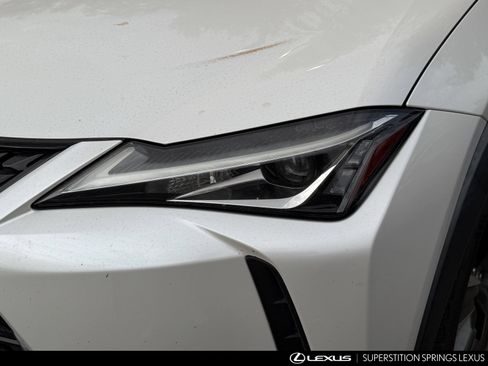 Used 2019 Lexus UX 200 w/ Premium Package FWD image 8