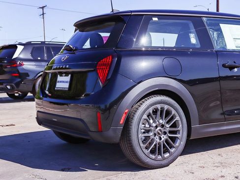 New 2027 MINI Cooper 2-Door Hardtop FWD image 11