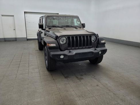 Used 2018 Jeep Wrangler Unlimited Sport S AWD/4WD image 14