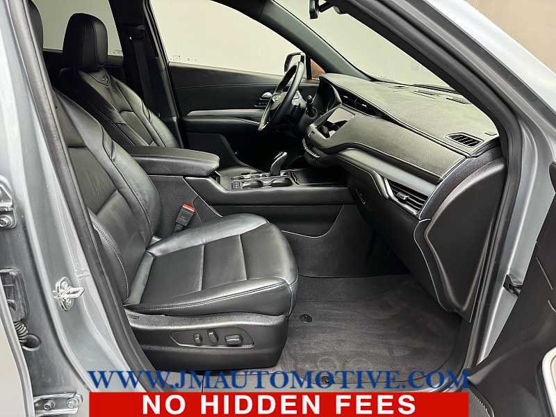 Used 2023 Cadillac XT4 Premium Luxury FWD image 19