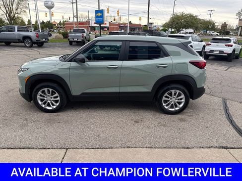 Used 2025 Chevrolet TrailBlazer LS w/ LS Convenience Package AWD/4WD image 6