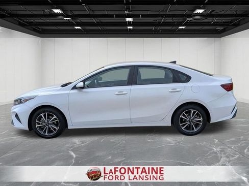 Used 2024 Kia Forte LXS FWD image 2