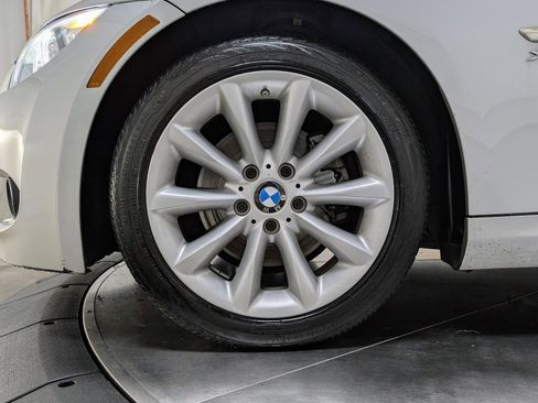 Used 2012 BMW 328i xDrive Coupe image 11