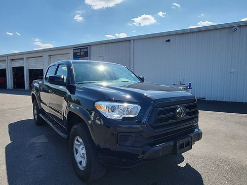 Used 2021 Toyota Tacoma SR AWD/4WD image 7