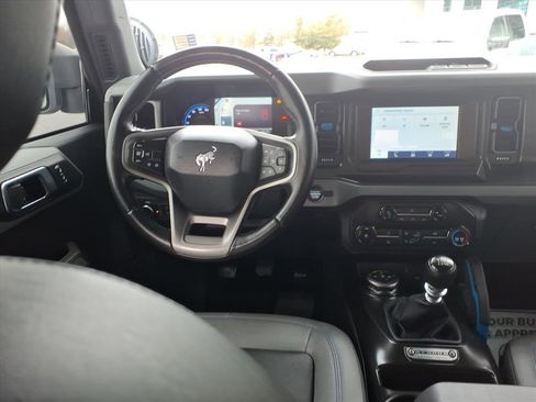 Used 2021 Ford Bronco Black Diamond image 8