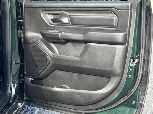 New 2026 RAM 1500 Express AWD/4WD image 16