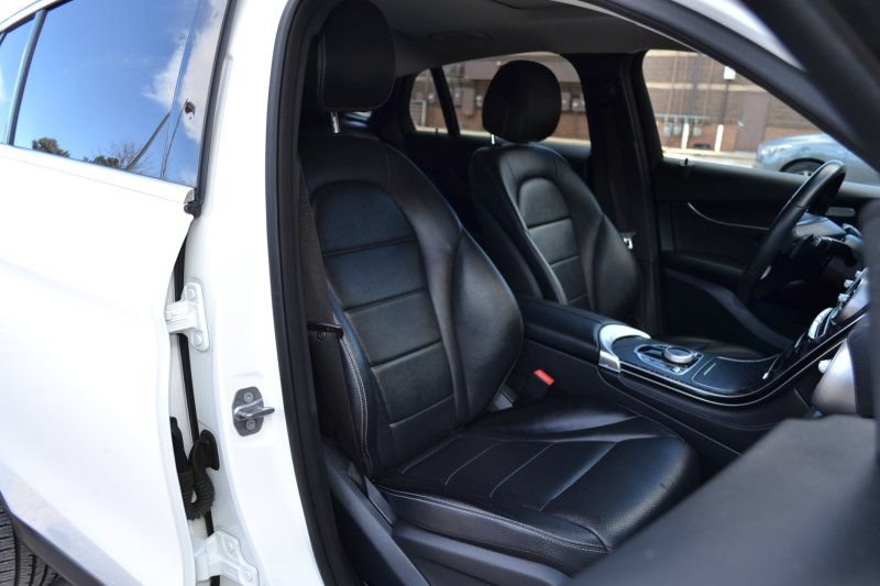 Used 2017 Mercedes-Benz GLC 300 4MATIC Coupe image 29