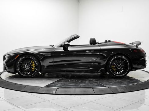 Used 2023 Mercedes-Benz SL 63 AMG 4MATIC w/ Driver Assistance Package image 14