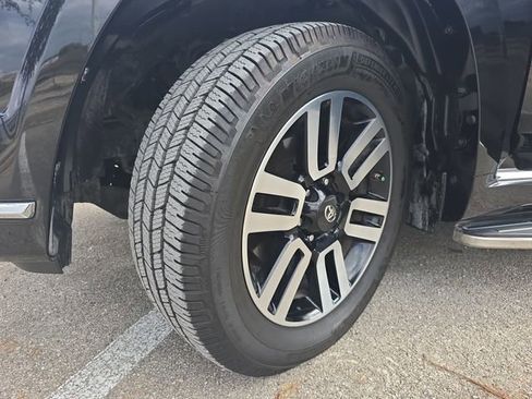 Used 2021 Toyota 4Runner Limited image 32