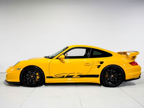 Used 2008 Porsche 911 GT2 image 7
