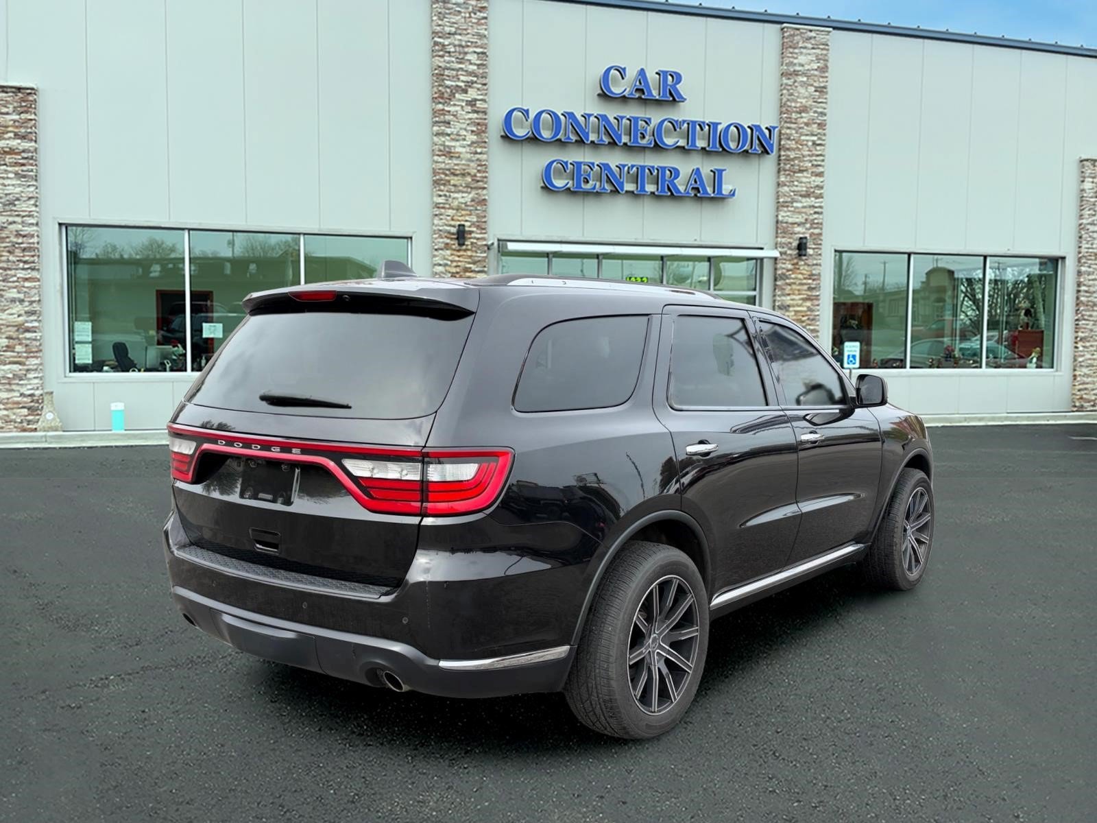 Used 2015 Dodge Durango Citadel w/ Trailer Tow Group IV AWD/4WD image 4