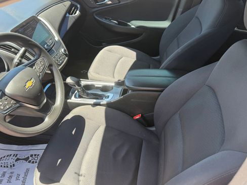 Used 2022 Chevrolet Malibu LT FWD image 13