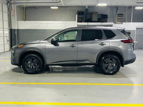 New 2026 Nissan Rogue SV FWD image 12