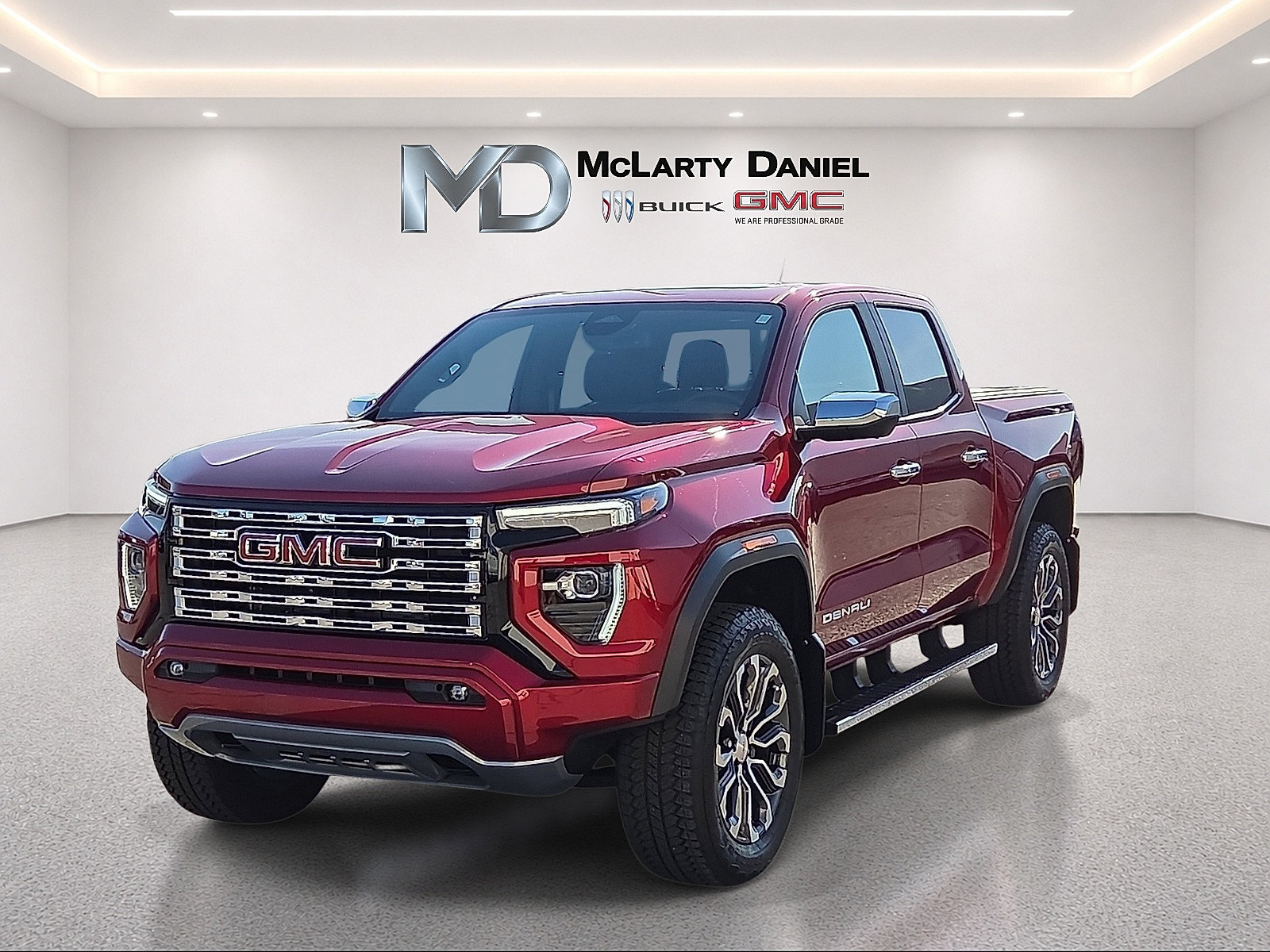 Used 2026 GMC Canyon Denali AWD/4WD image 3